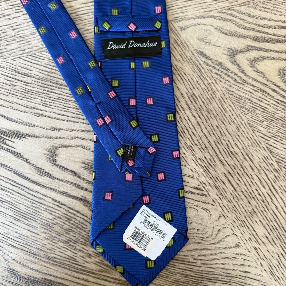 David Donahue Royal Blue Silk Geometric Square Necktie Handmade Italy USA NWT - Picture 3 of 5